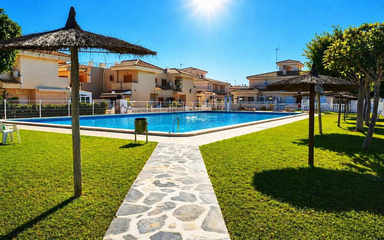 Apartman od 65 m² u Playa Flamenca, Španjolska