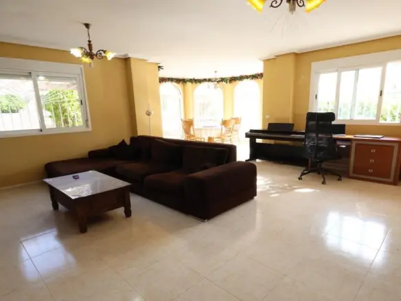 Town House Of 139 M² In Ciudad Quesada, Spain