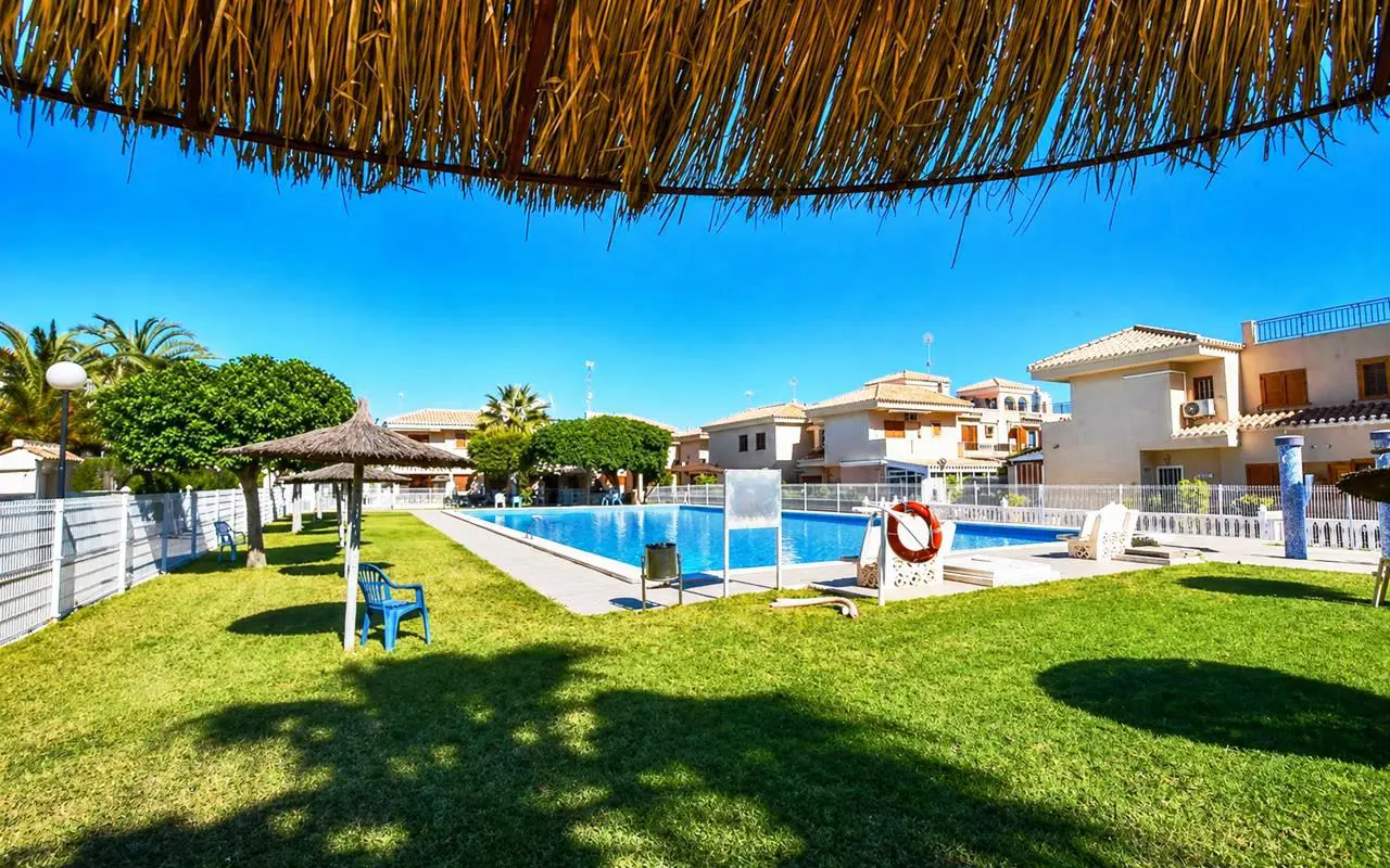 Apartman od 65 m² u Playa Flamenca, Španjolska