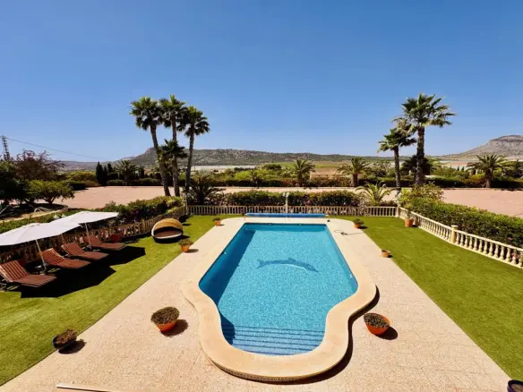 Villa Of 364 M² In Aspe, Spain