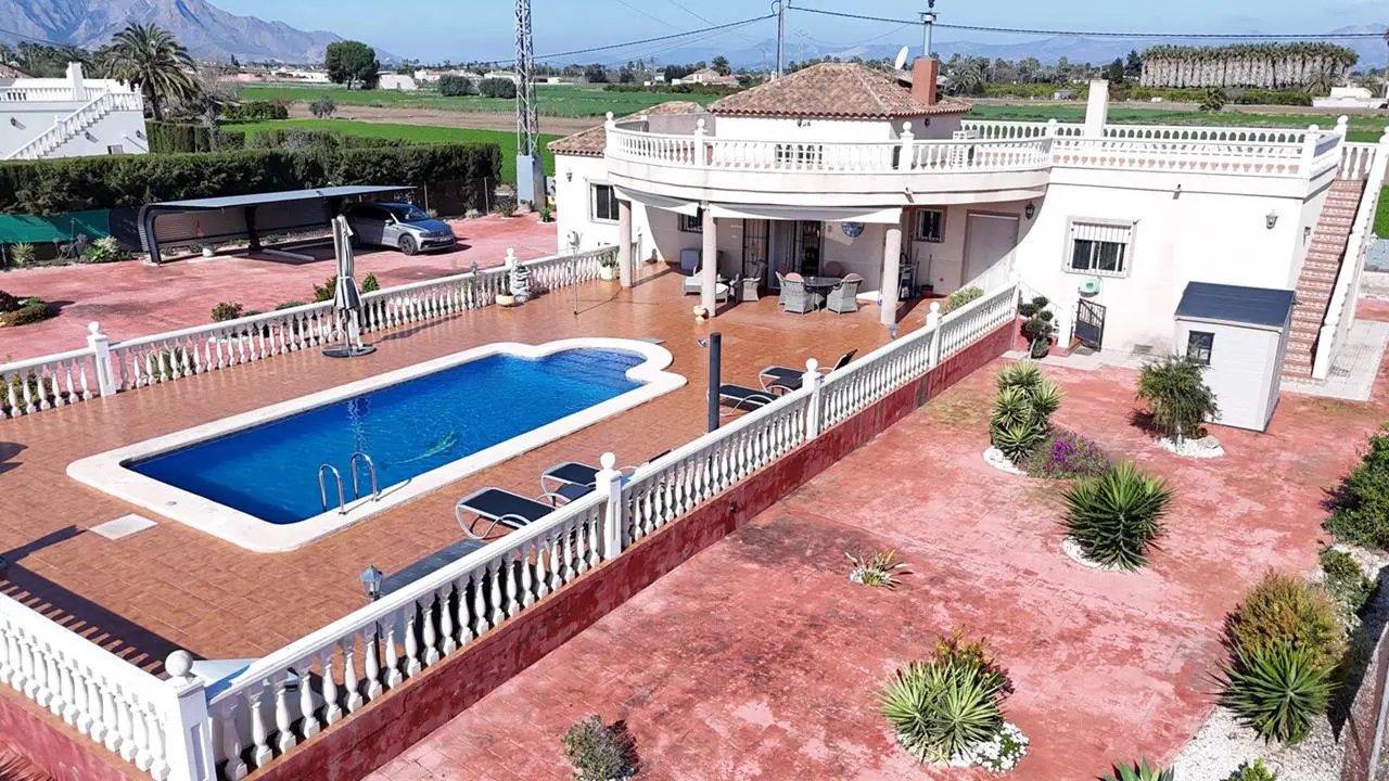 Country House Of 184 M² In Catral, Spain