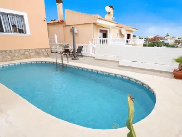 Villa Of 167 M² In Villamartin, Spain