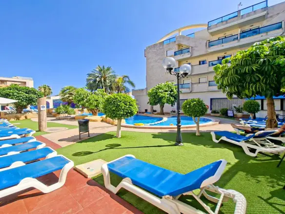 Apartment Of 80 M² In Cabo Roig, Spain