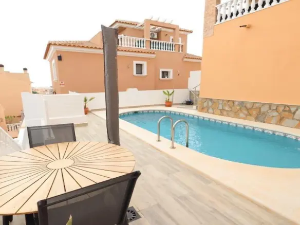 Villa Of 167 M² In Villamartin, Spain
