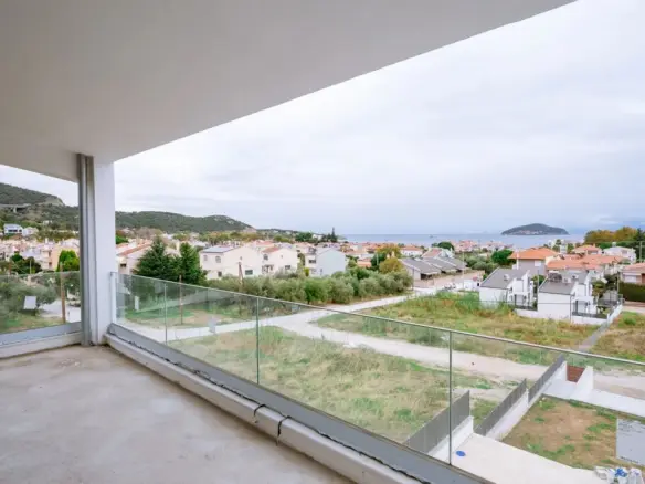 Villa Of 350 M² In Kavala Suburbs