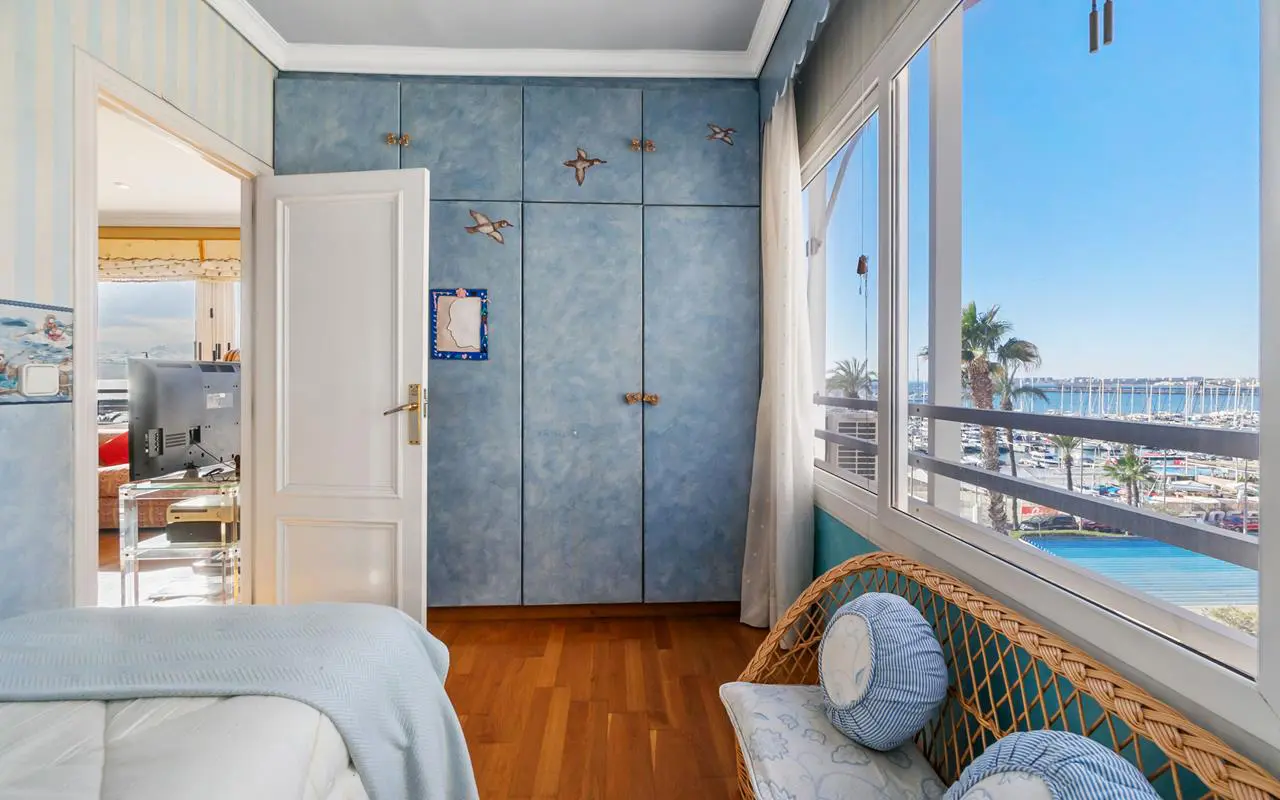 Apartment Of 128 M² In Torrevieja