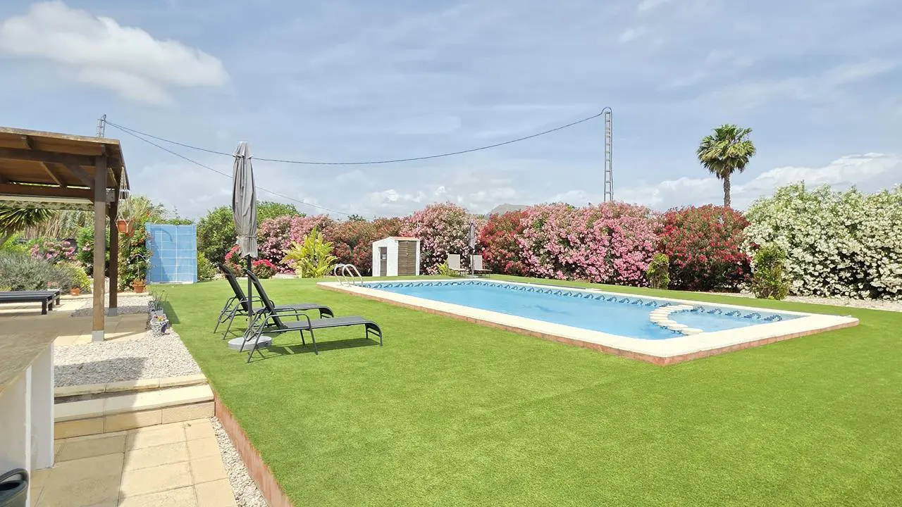 Seoska kuća od 158 m² u Benejuzaru, Španjolska