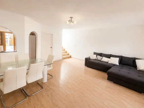 Town House Of 80 M² In Torrevieja, Spain