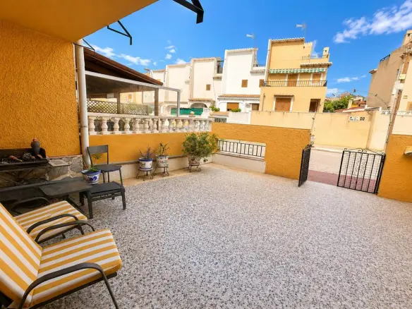 Town House Of 80 M² In Torrevieja, Spain