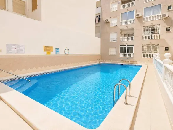 Apartment Of 65 M² In Torrevieja, Spain