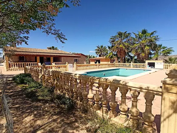 Country House Of 235 M² In Aspe, Spain