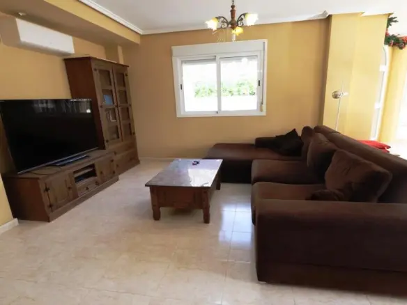 Town House Of 139 M² In Ciudad Quesada, Spain
