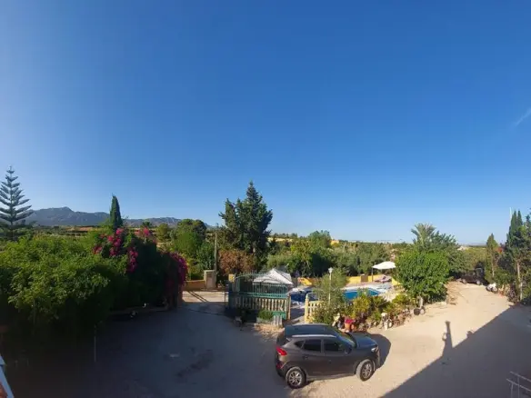 Country House Of 210 M² In Albatera, Spain