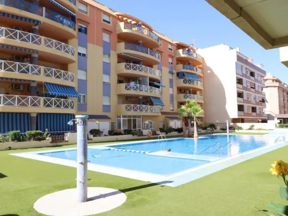 Apartment Of 122 M² In Torrevieja, Spain