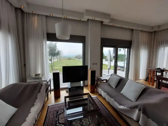 4-bedroom Detached House In Thermi, Greece (201 M²)