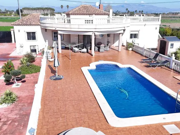 Country House Of 184 M² In Catral, Spain