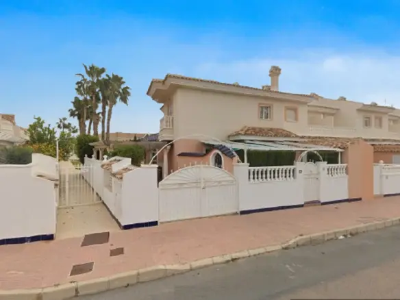 Town House Of 139 M² In Ciudad Quesada, Spain