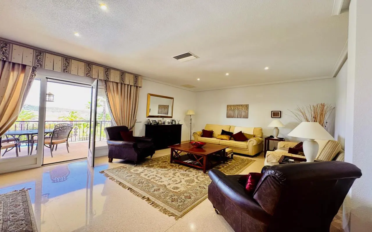 Vila od 364 m² u Aspeu, Španjolska