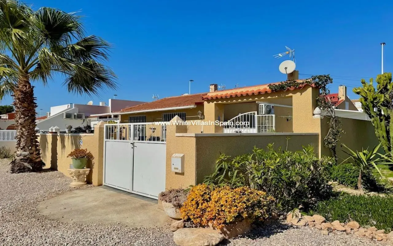 Bungalow Of 55 M² In Torrevieja, Spain
