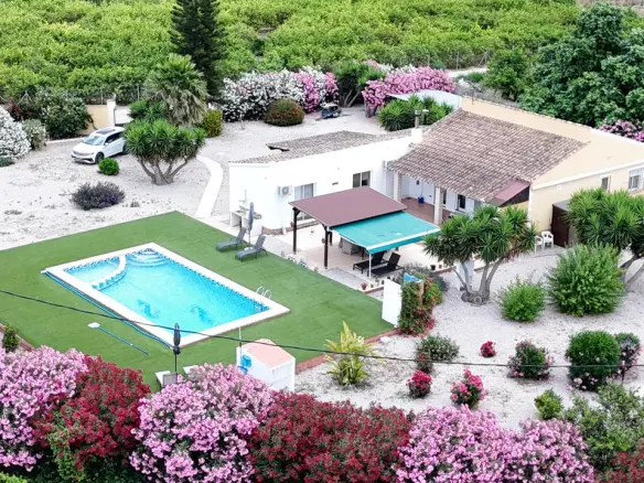 Country House Of 158 M² In Benejuzar, Spain