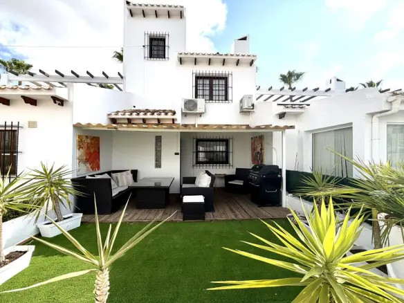 Town House Of 84 M² In Villamartin, Spain