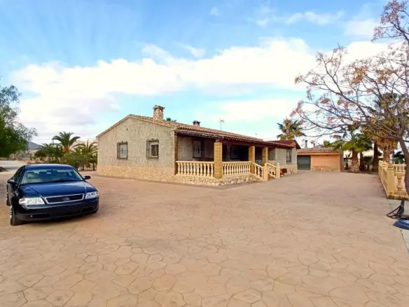 Country House Of 235 M² In Aspe, Spain
