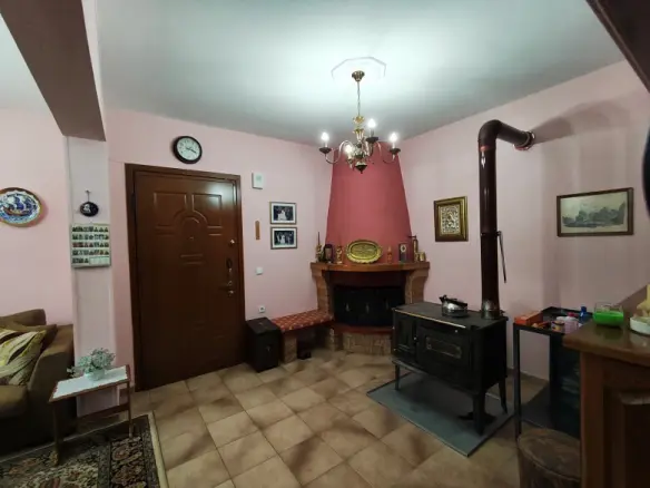 4-bedroom Villa In Poligiros, Greece (252 M²)