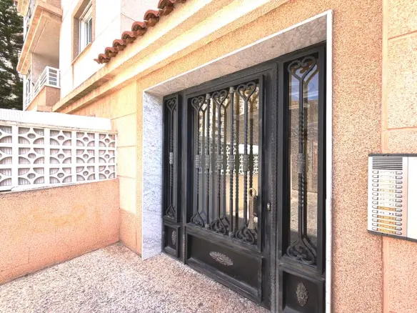 Apartment Of 54 M² In Torrevieja, Spain