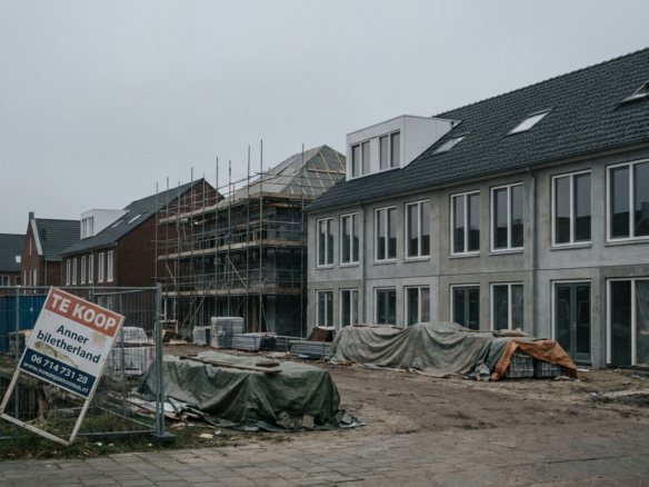 New build home sales in the Netherlands fell 19 percen