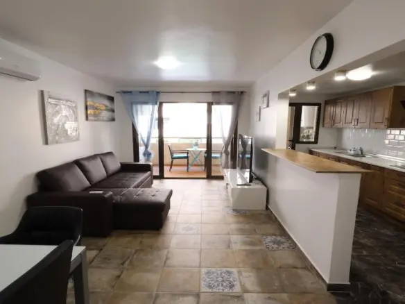 Apartment Of 122 M² In Torrevieja, Spain