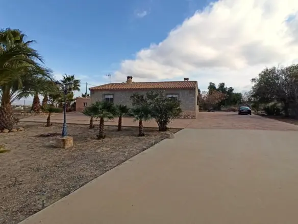 Country House Of 235 M² In Aspe, Spain