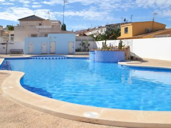 Town House Of 84 M² In Torrevieja, Spain