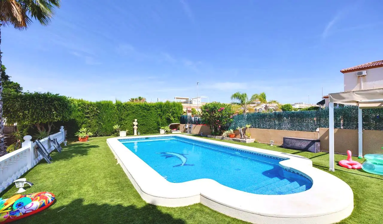 Vila 150 m² u La Marini, Španjolska