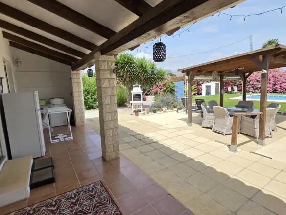 Country House Of 158 M² In Benejuzar, Spain