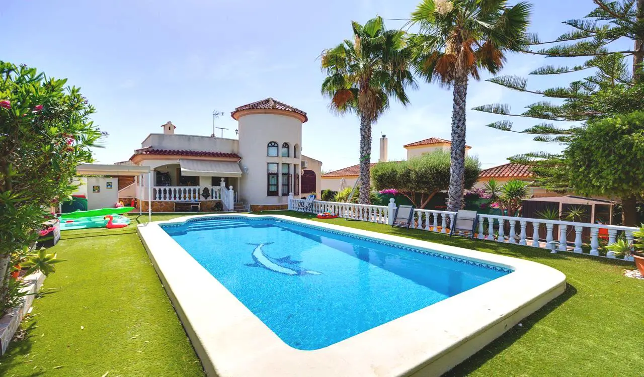 Vila 150 m² u La Marini, Španjolska