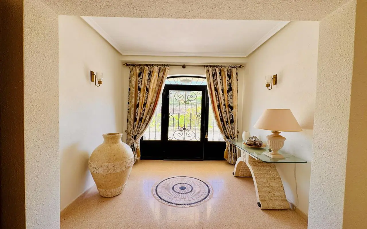 Vila od 364 m² u Aspeu, Španjolska