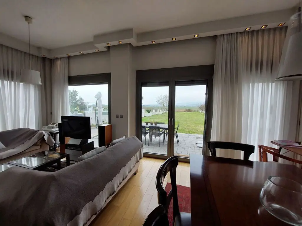 4-bedroom Detached House In Thermi, Greece (201 M²)