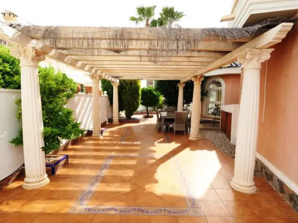Town House Of 139 M² In Ciudad Quesada, Spain