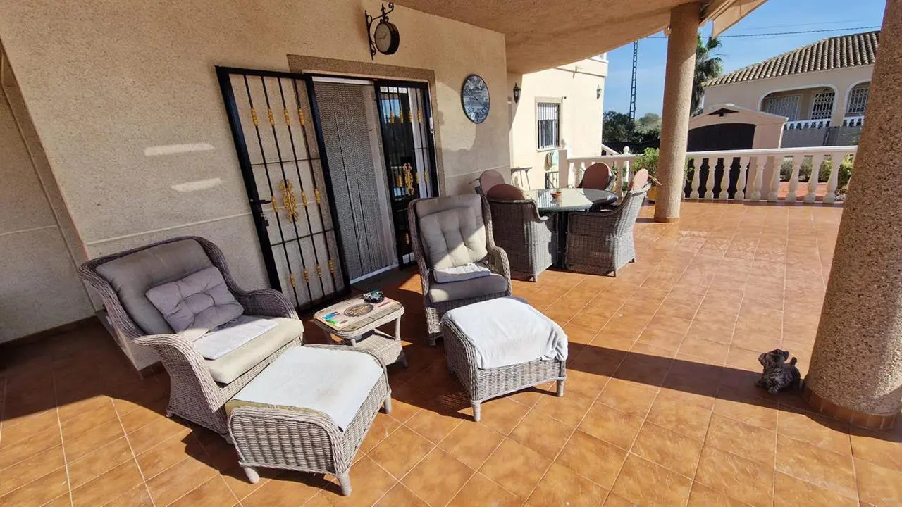 Country House Of 184 M² In Catral, Spain