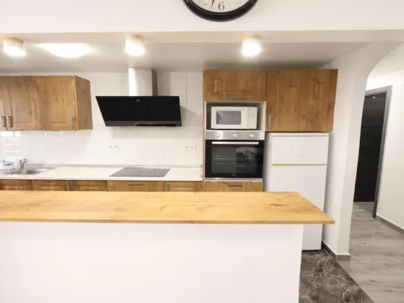 Apartment Of 122 M² In Torrevieja, Spain