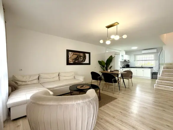 Town House Of 84 M² In Villamartin, Spain