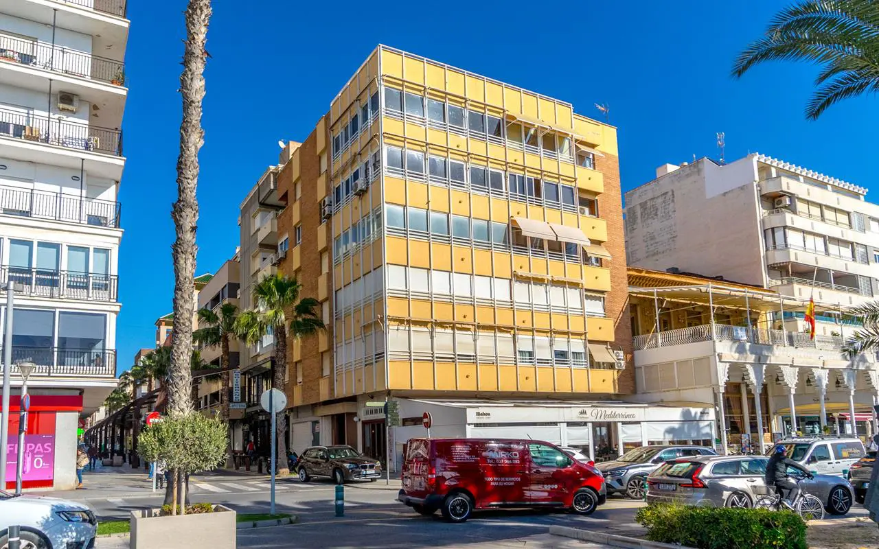 Apartment Of 128 M² In Torrevieja
