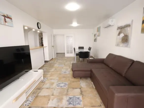 Apartment Of 122 M² In Torrevieja, Spain