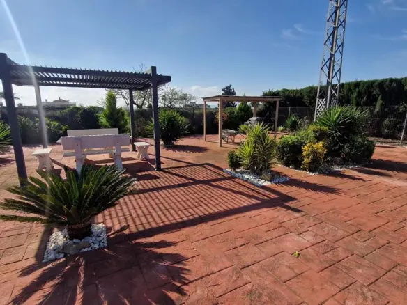 Country House Of 184 M² In Catral, Spain