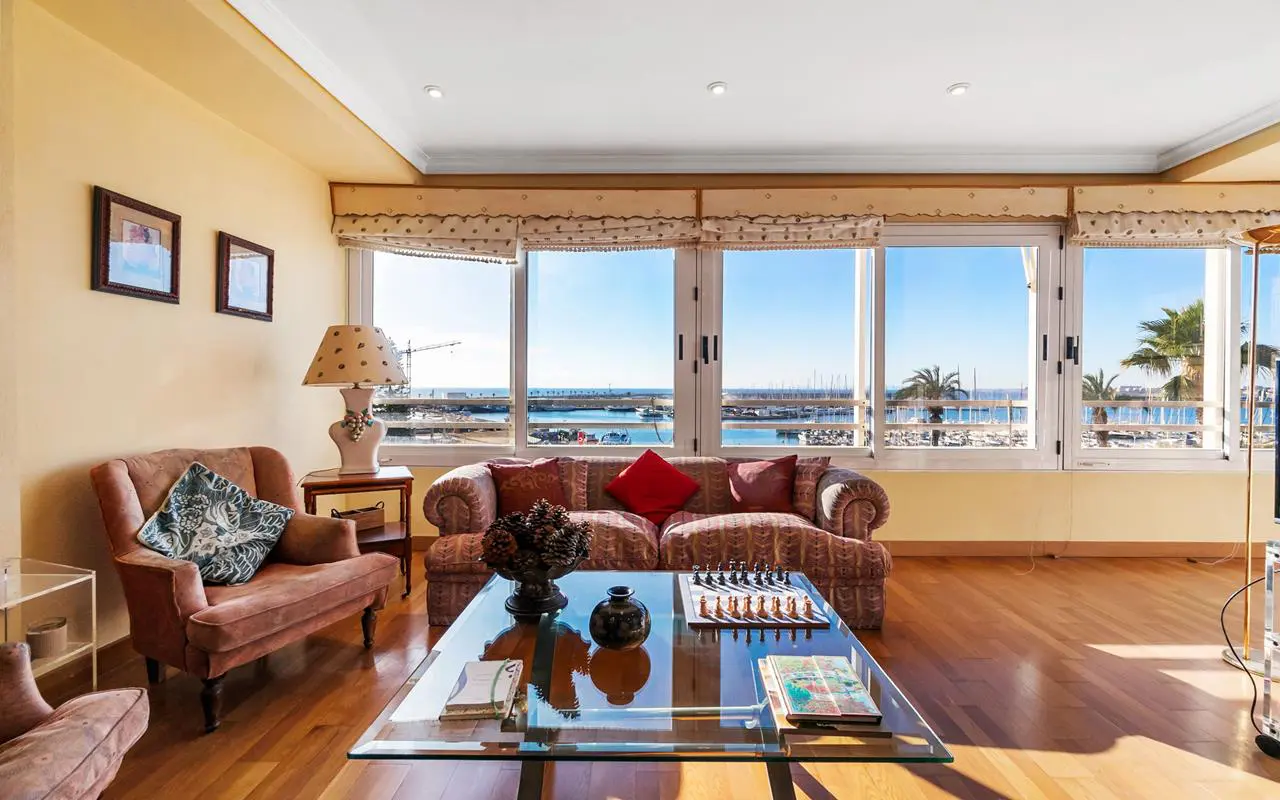 Apartment Of 128 M² In Torrevieja