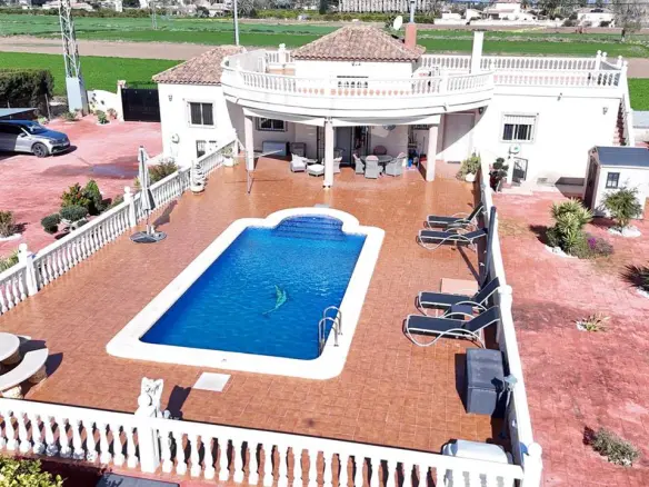 Country House Of 184 M² In Catral, Spain