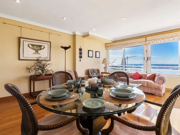 Apartment Of 128 M² In Torrevieja
