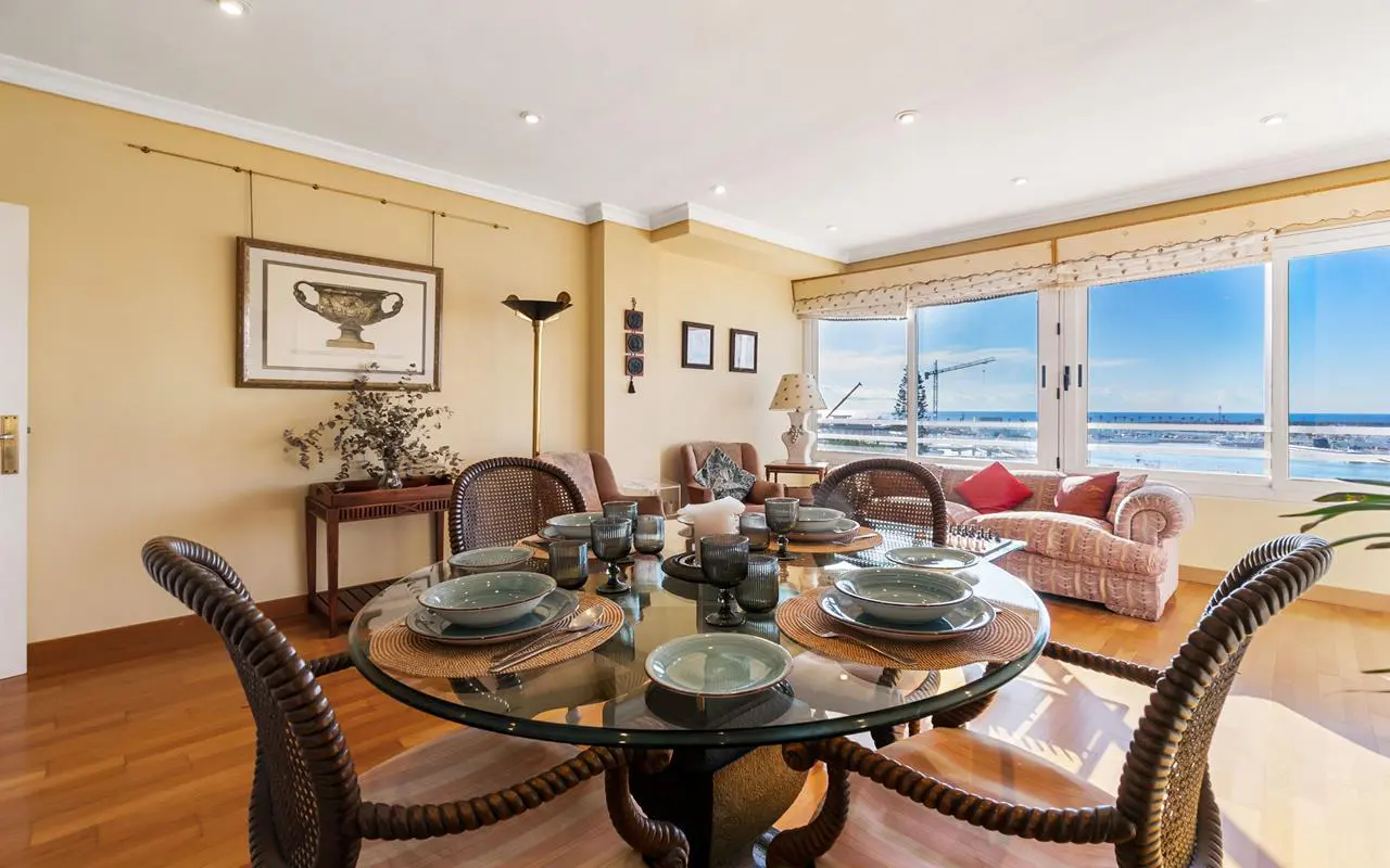 Apartment Of 128 M² In Torrevieja