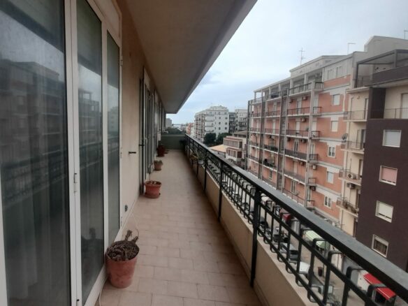 Apartment Of 88 M² With 3 Rooms In Tunisi 013