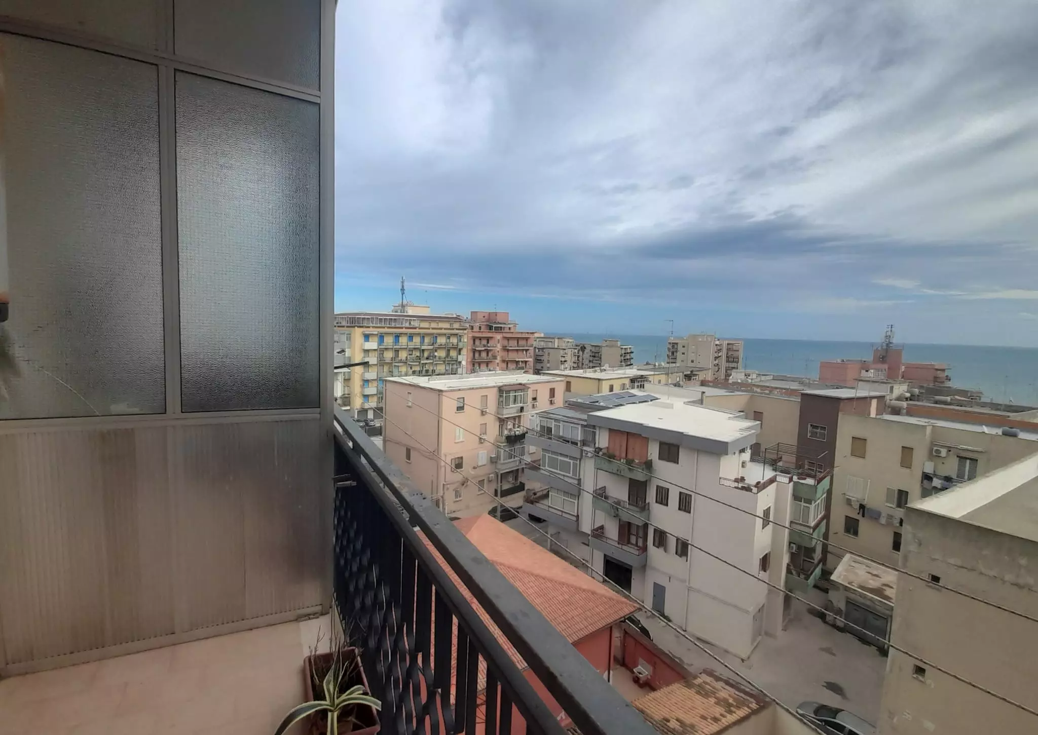 Apartment Of 88 M² With 3 Rooms In Tunisi 013